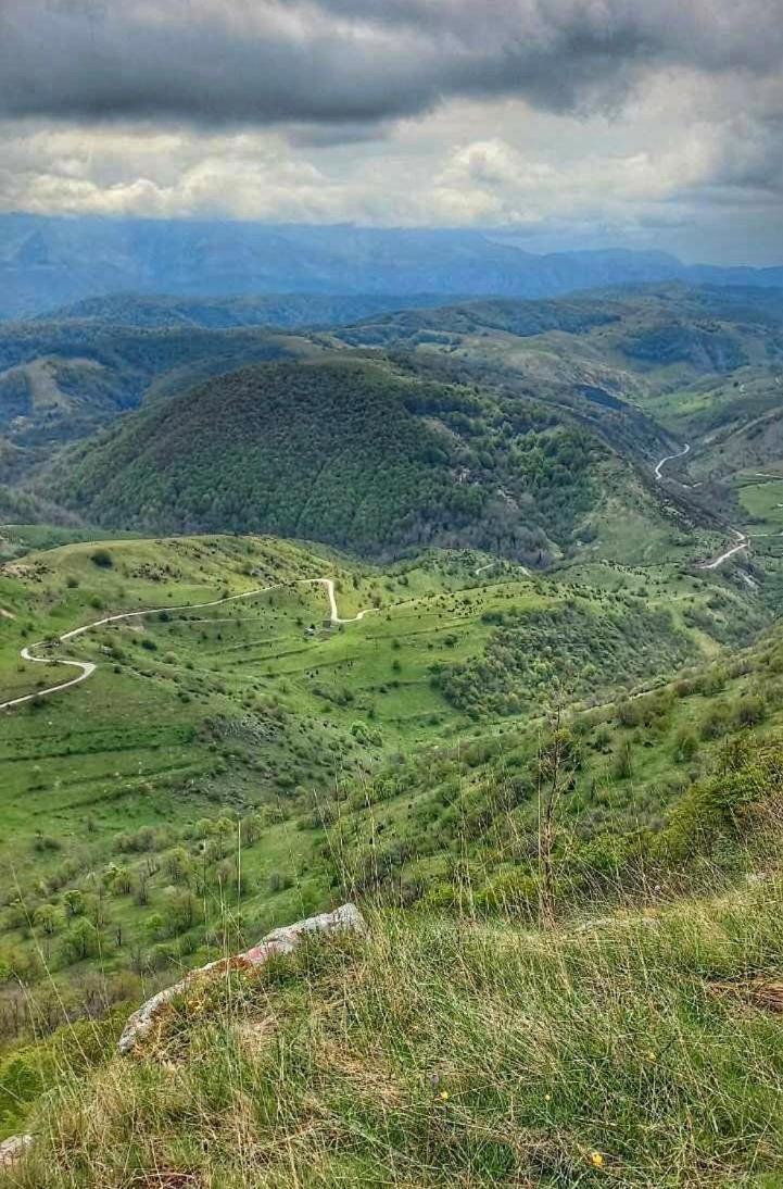 Konak Umoljani Luaran gambar